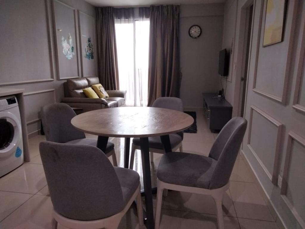 Host Assist Homestay By Ha I-City Shah Alam Bagian luar foto